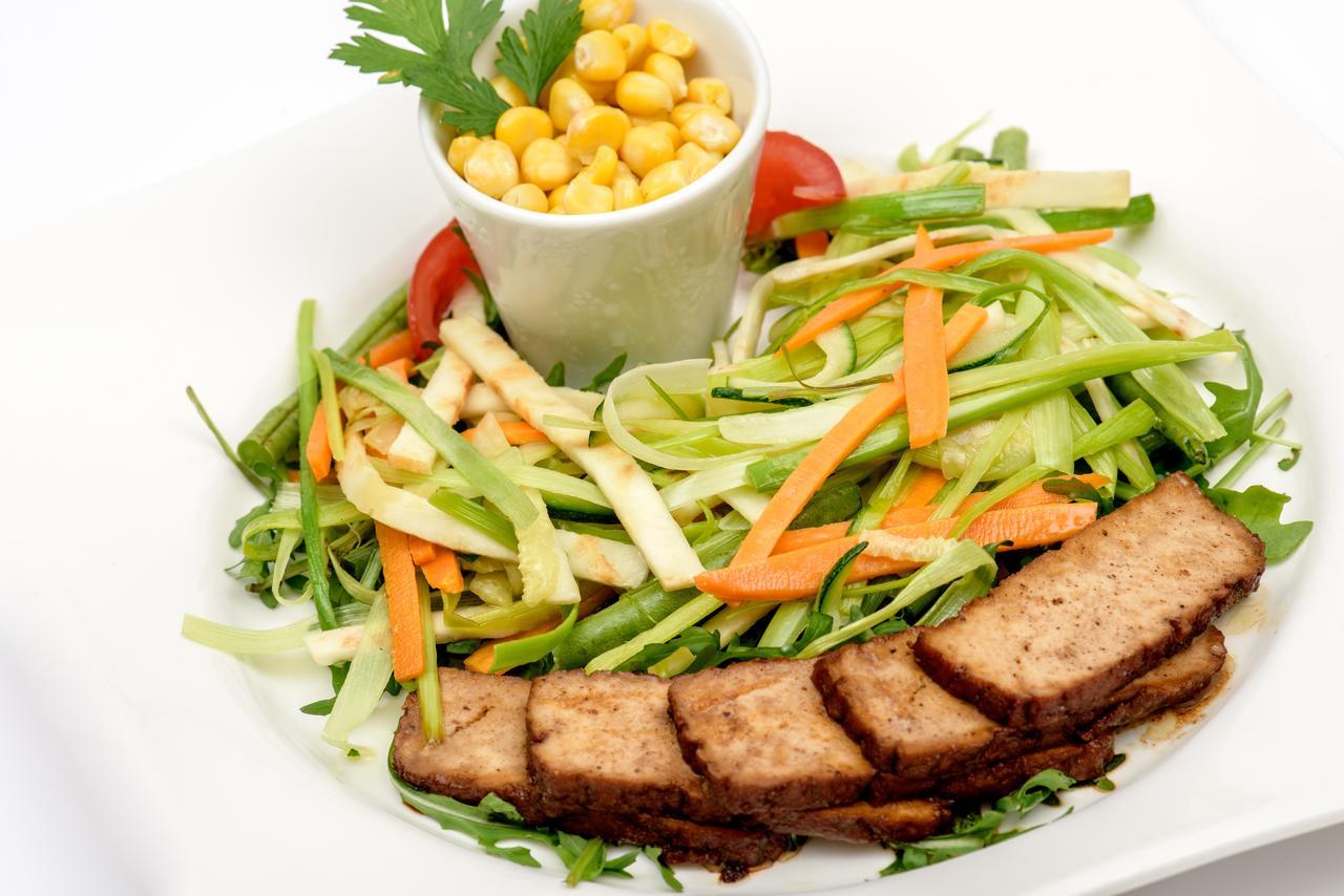 Berghues Schratt - Einfach Anders - Ihr Vegetarisches Und Veganes Biohotel オーバーシュタウフェン エクステリア 写真