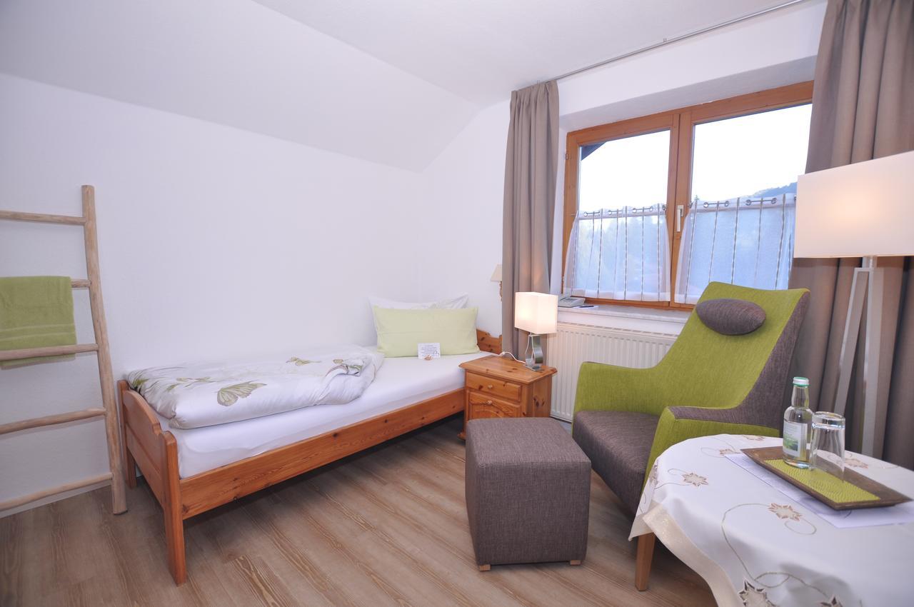 Berghues Schratt - Einfach Anders - Ihr Vegetarisches Und Veganes Biohotel オーバーシュタウフェン エクステリア 写真