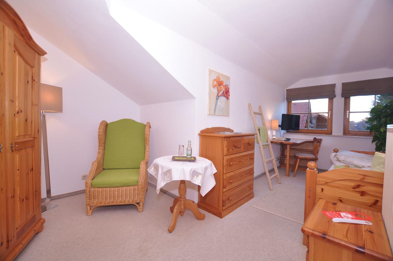 Berghues Schratt - Einfach Anders - Ihr Vegetarisches Und Veganes Biohotel オーバーシュタウフェン エクステリア 写真