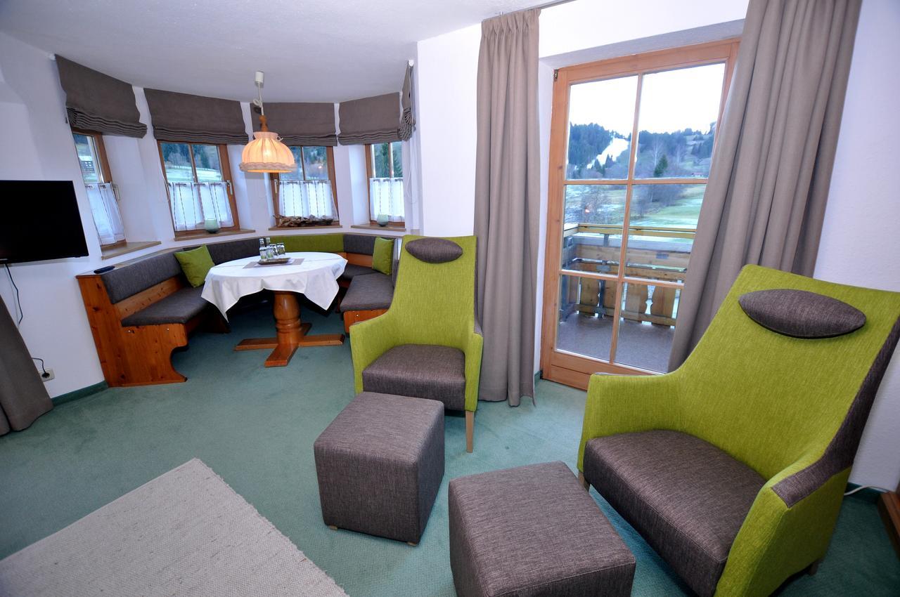 Berghues Schratt - Einfach Anders - Ihr Vegetarisches Und Veganes Biohotel オーバーシュタウフェン エクステリア 写真